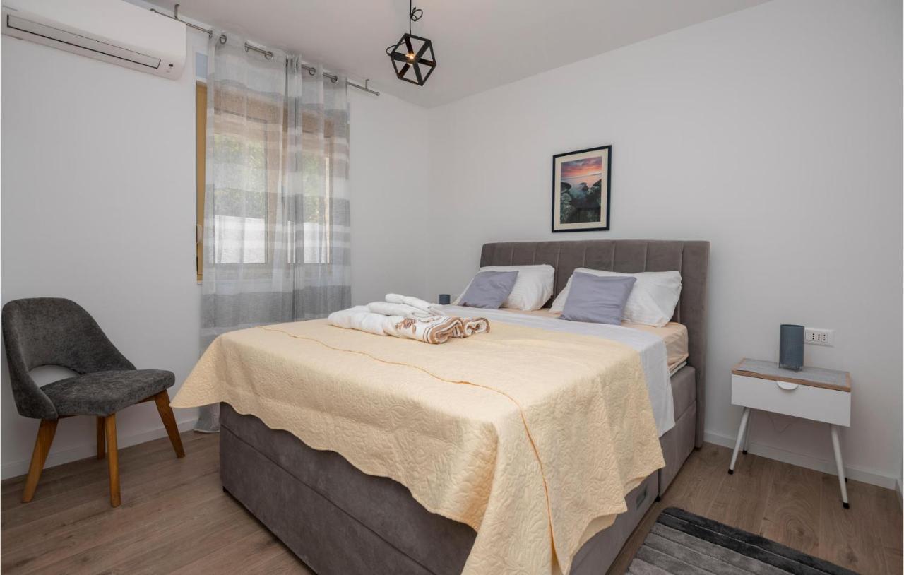 Holiday Home Villetta Belveder Baška Voda Eksteriør bilde